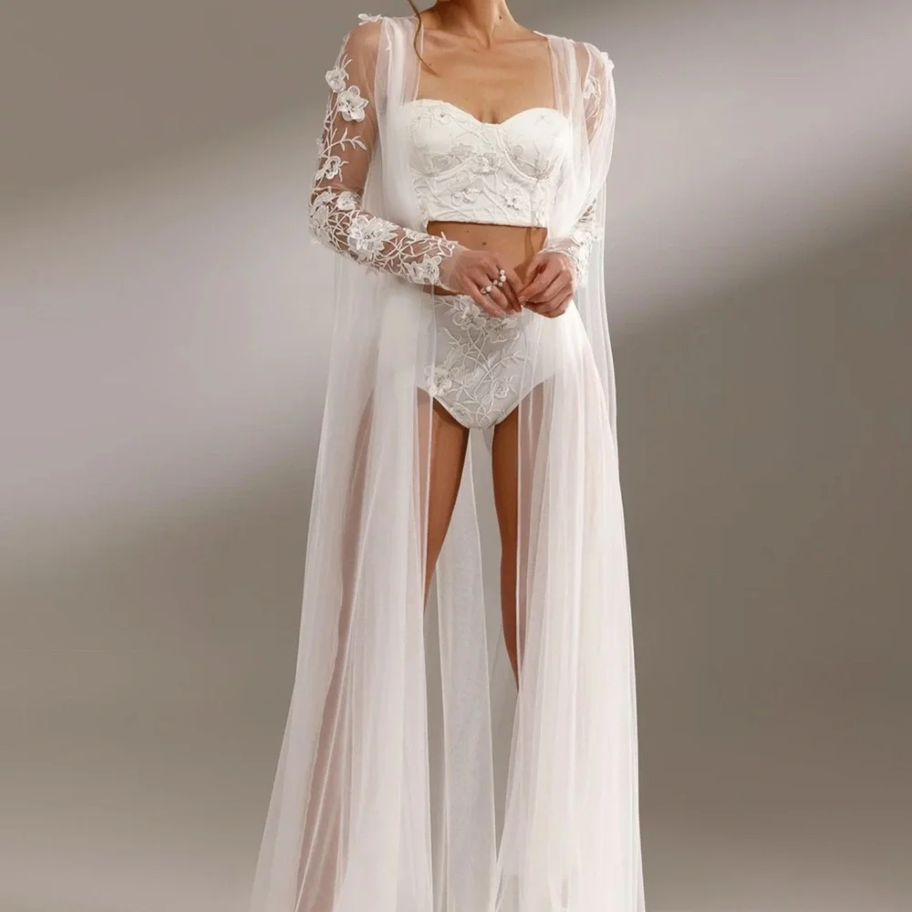 VOIR BRIDE - BLOSSOM BRIDAL ROBE - Picture 1 of 6
